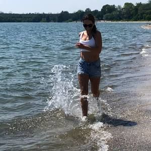 Meet your Posher, Nydia